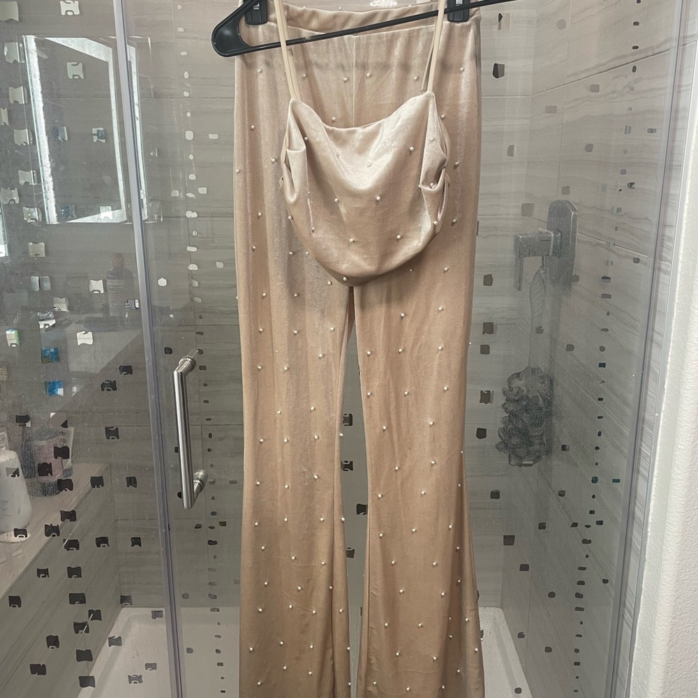 Gold w Pearls Women's Two Piece Set